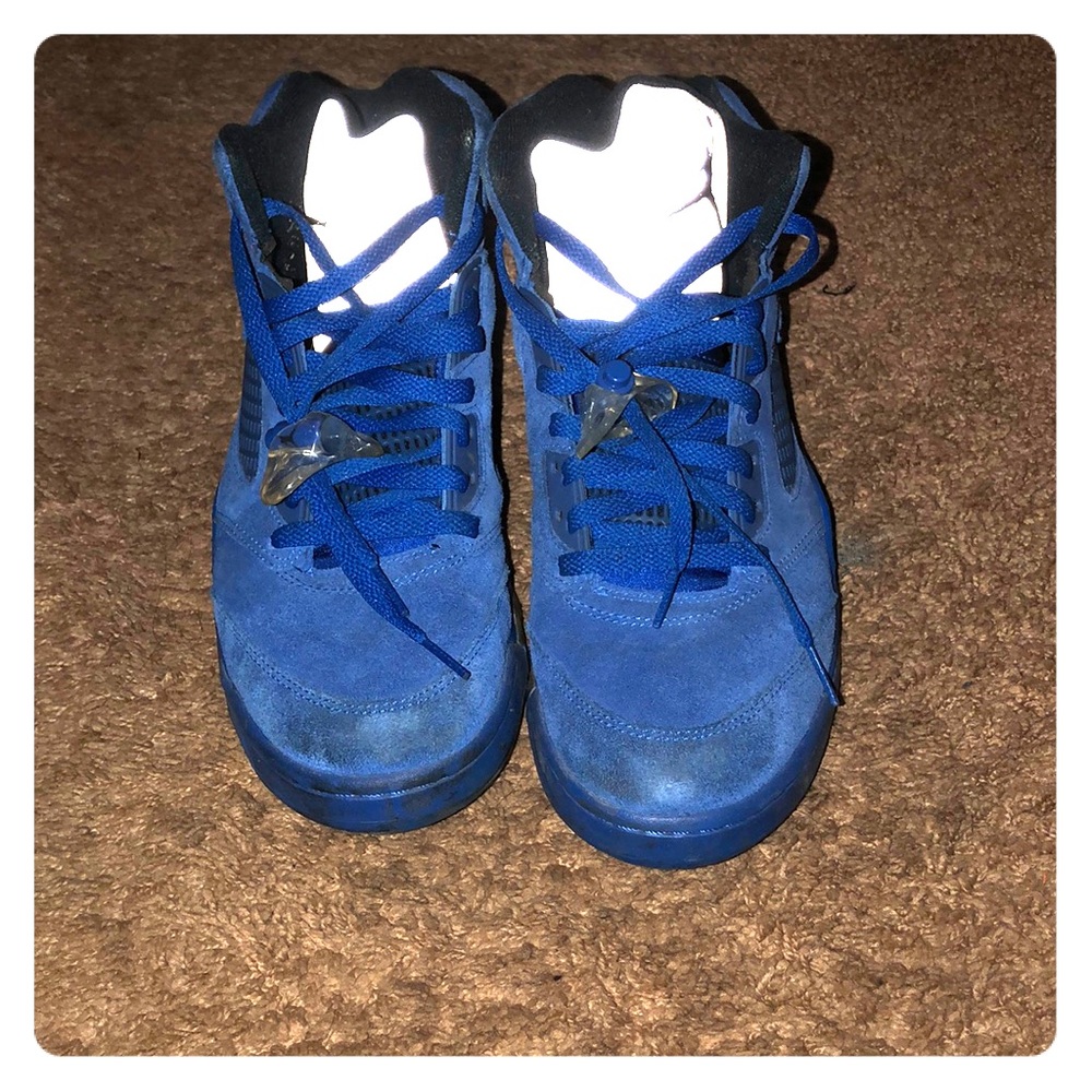 I’m selling some Jordan’s